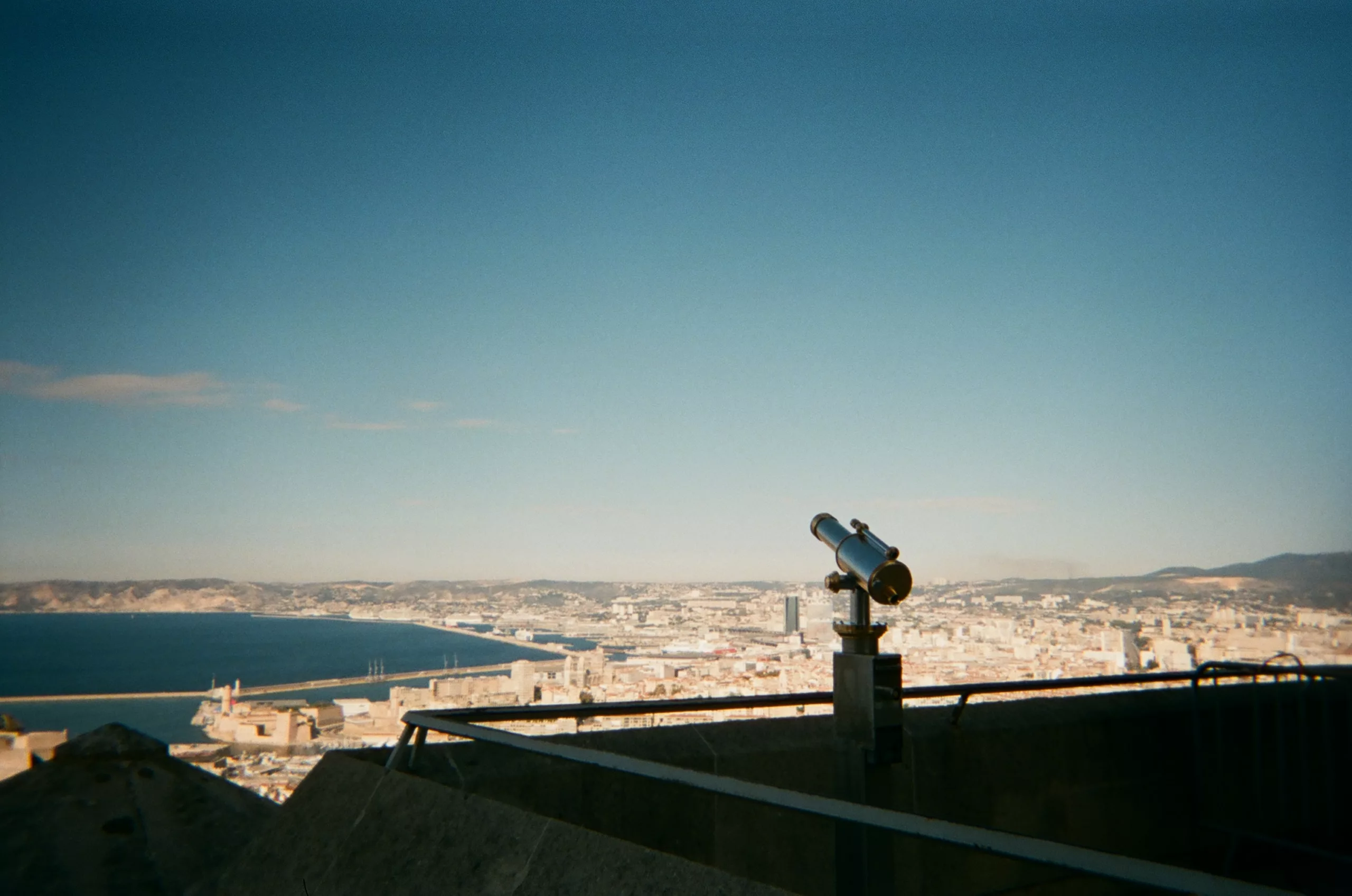 How Do I Choose Between A Portable Telescope And A Stationary One?